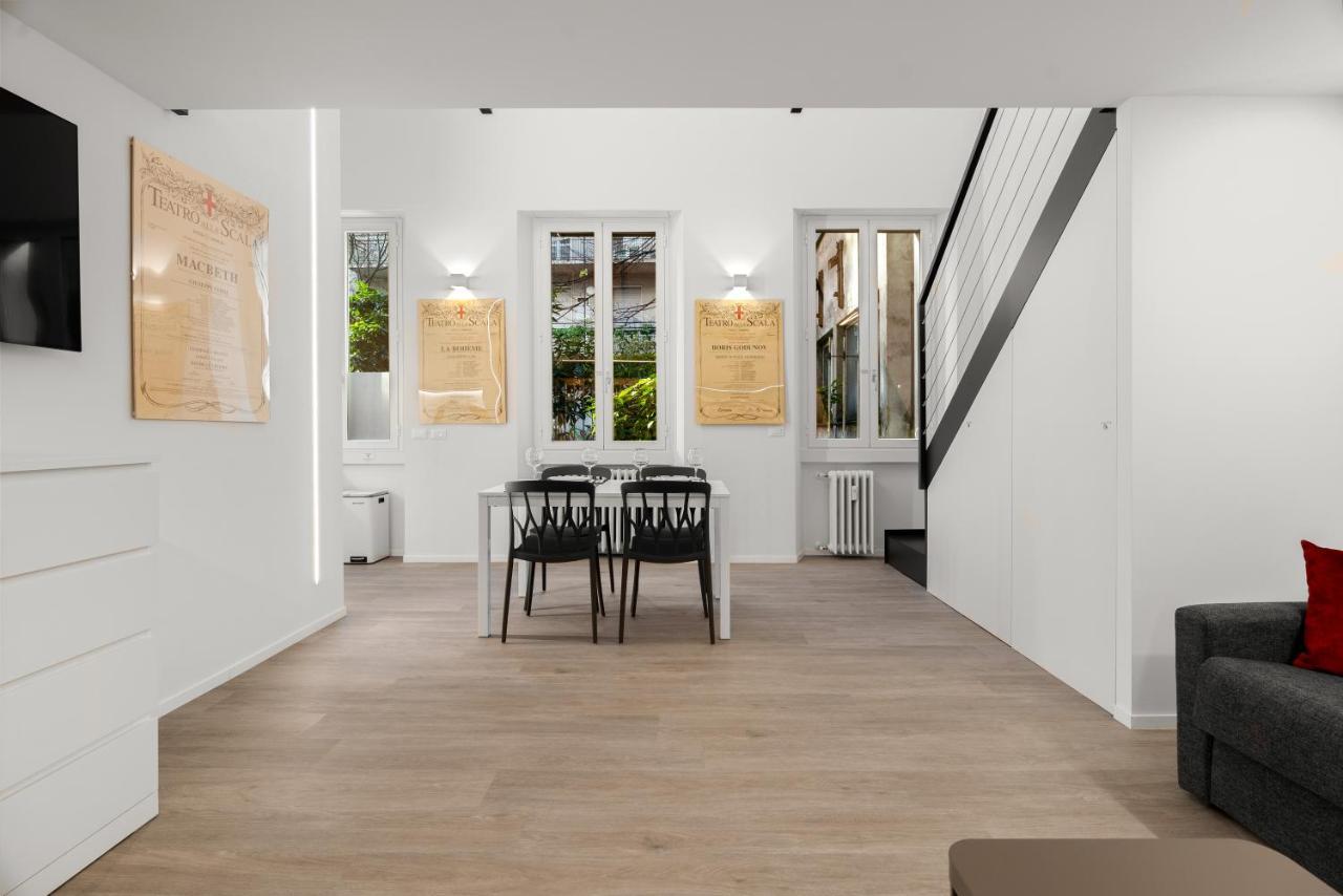 Modern Quiet Super Central Luxury Apartment, Milan